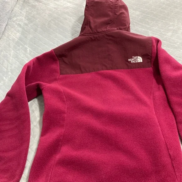 The North Face Pink Fleece Jacket - Picture 7 of 10